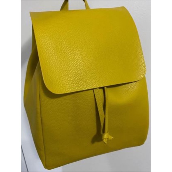 ZARA BACKPACK - Picture 1 of 2